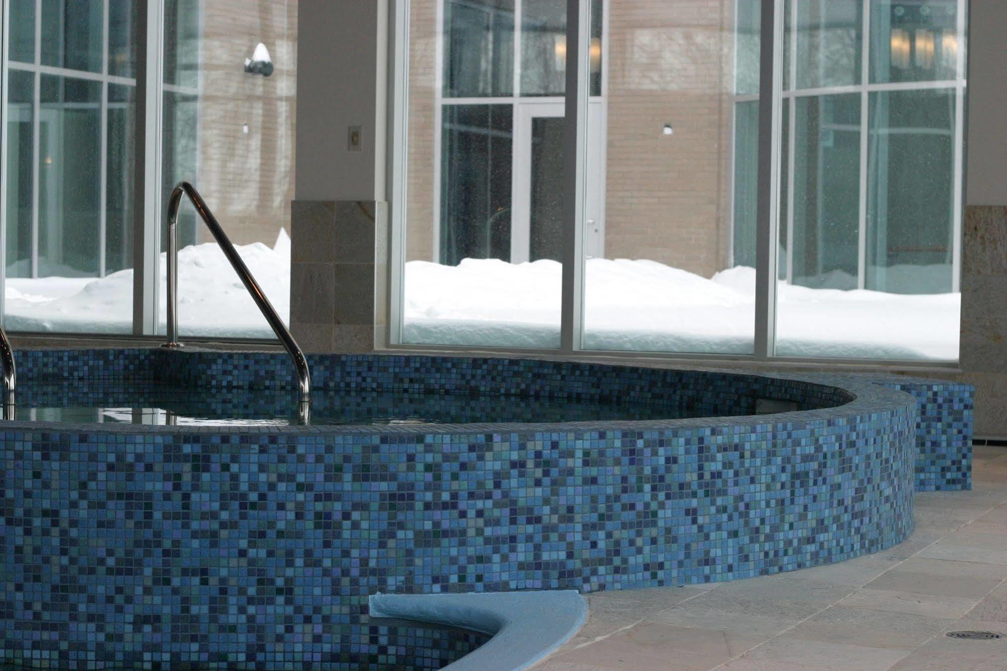 Hotel Mortagne Boucherville Dış mekan fotoğraf